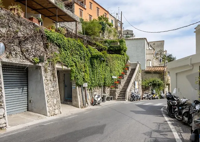 Santoro Suite - De Vivo Realty Sorrento